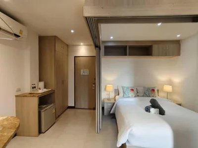 Deluxe Double Room — Patong Bay Residence